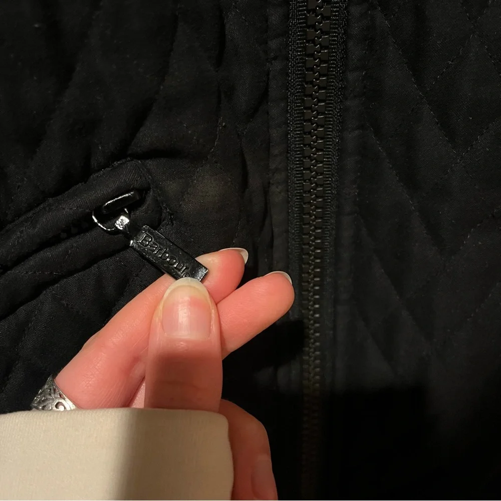 Barbour black quilted double-zip jacket - Picture 5 of 10
